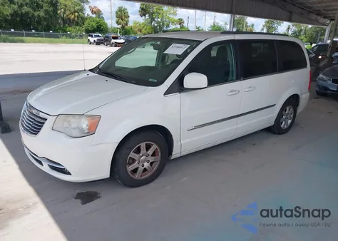 2013 Chrysler Town & Country Touring from USA, damaged, VIN 2C4RC1BG3DR658812